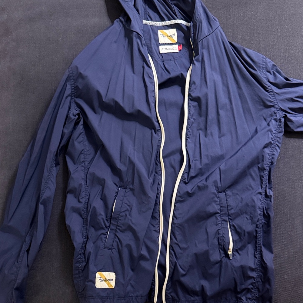 Tracksmith windbreaker / running jacket
